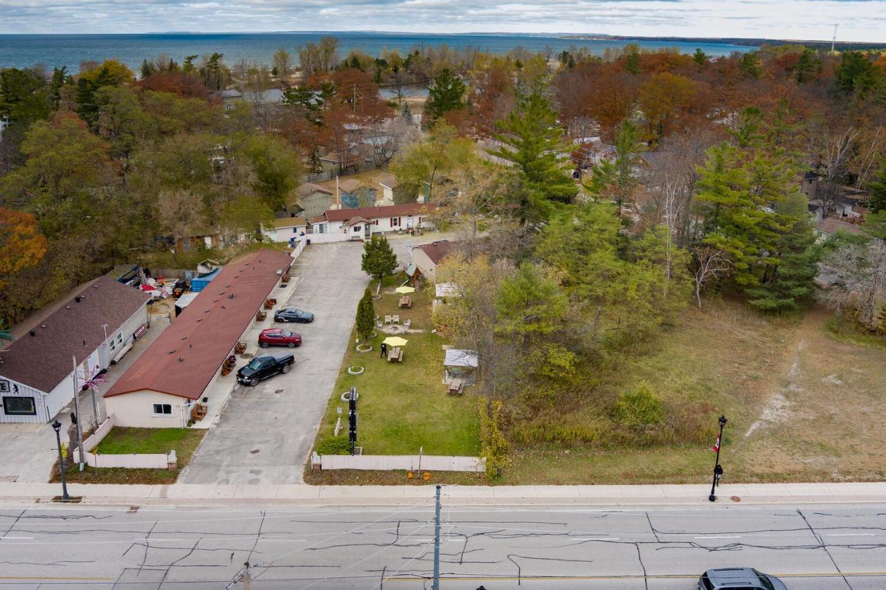 Sharodon Sands Motel Васага-Бич Экстерьер фото